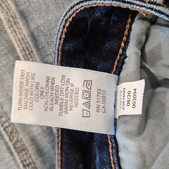 Maurices mid rise ripped jegging - Picture 6 of 8